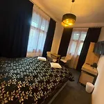 Goscinne U Niny - Schreiberhau