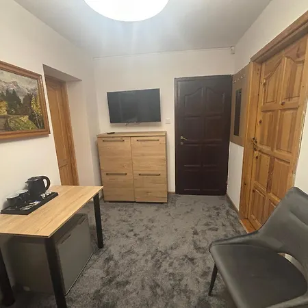 Goscinne U Niny - בית הארחה שצ'קלארסקה פוראובה