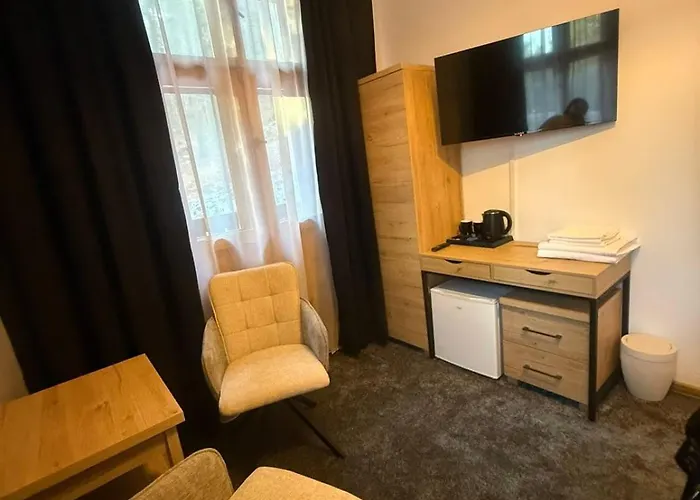 Goscinne U Niny - בית הארחה 3*